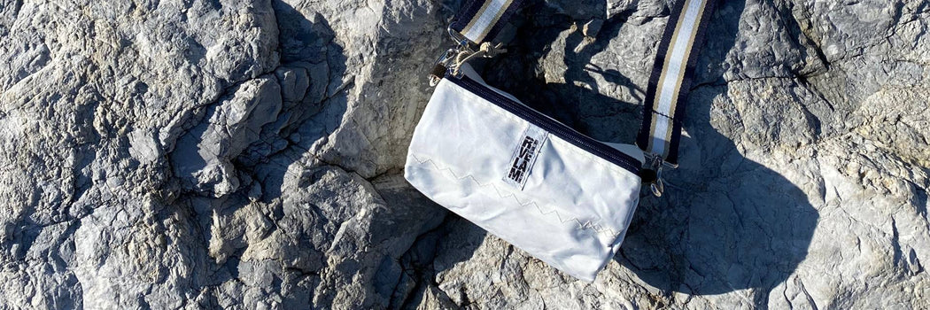 mini bag bianca in tessuto vela