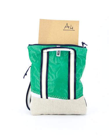 Zaino piccolo in tessuto tecnico vela, colore verde, Rivelami