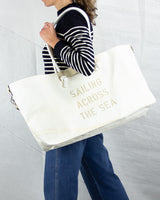 Rivelami maxy bag Amerigo indossata, borsa mare grande tipo borsa Ikea