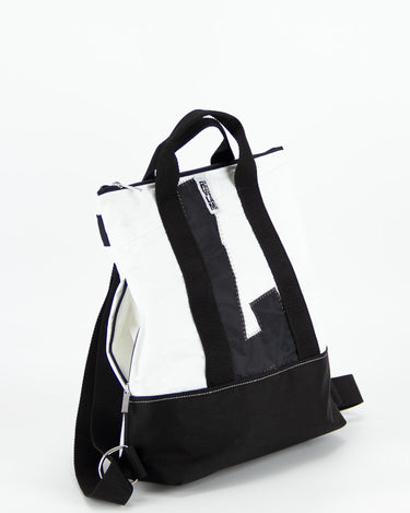 tasca esterna zaino donna in tessutoleggero colore bianco e nero