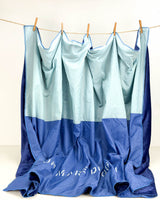 coperta matrimoniale azzurro e blu in vela riciclata