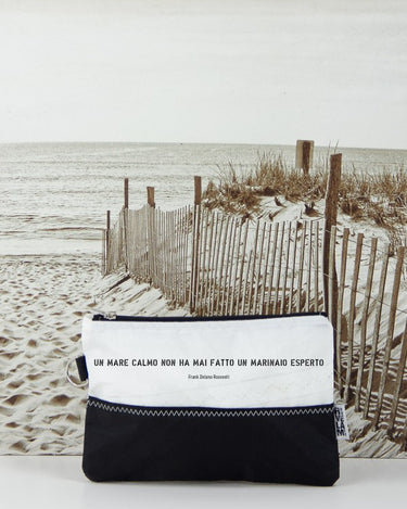un mare calmo non ha mai fatto un marinaio esperto, pochette in vela riciclata Rivelami