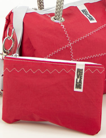 Cleat combined with the bag