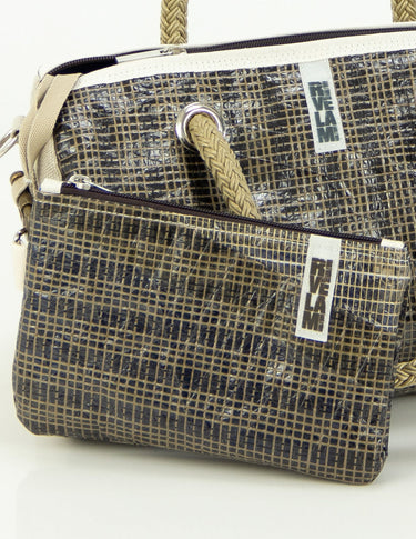 Cleat combined with the bag